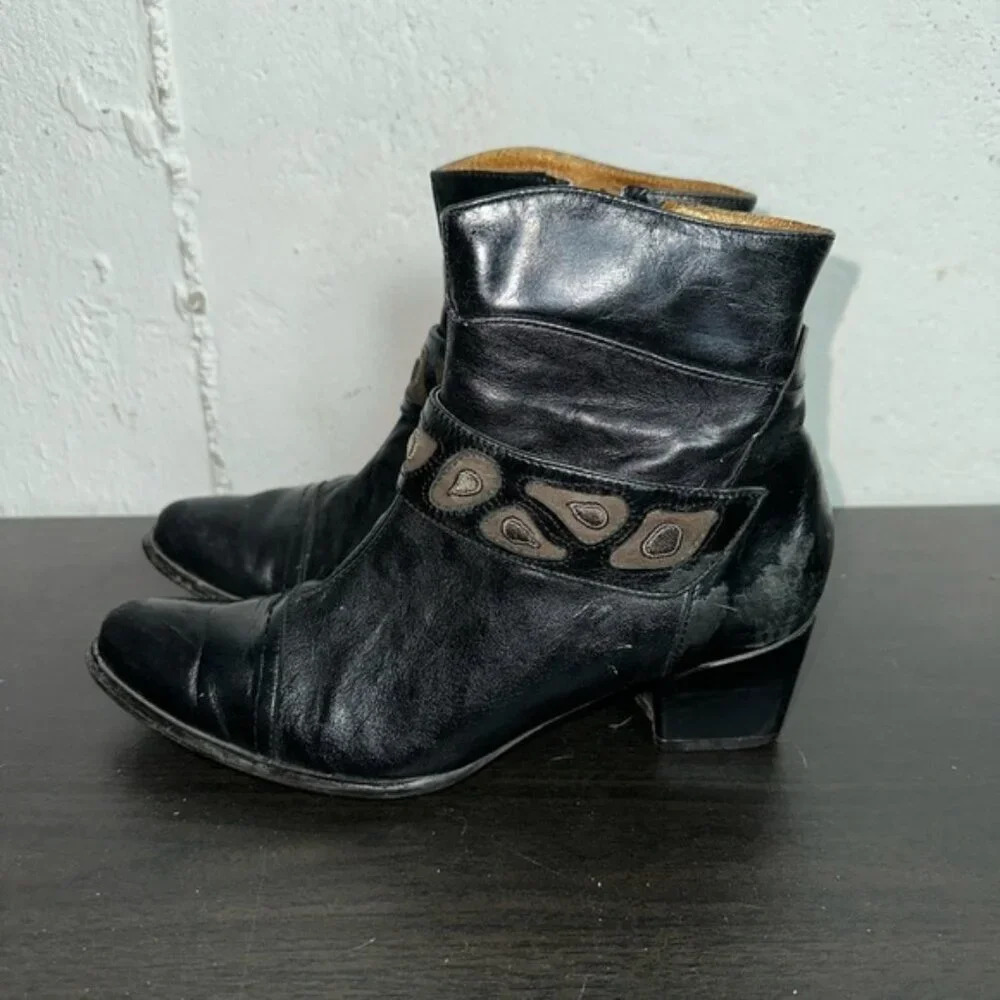 France Mode Black Leather ankle boot  size 36